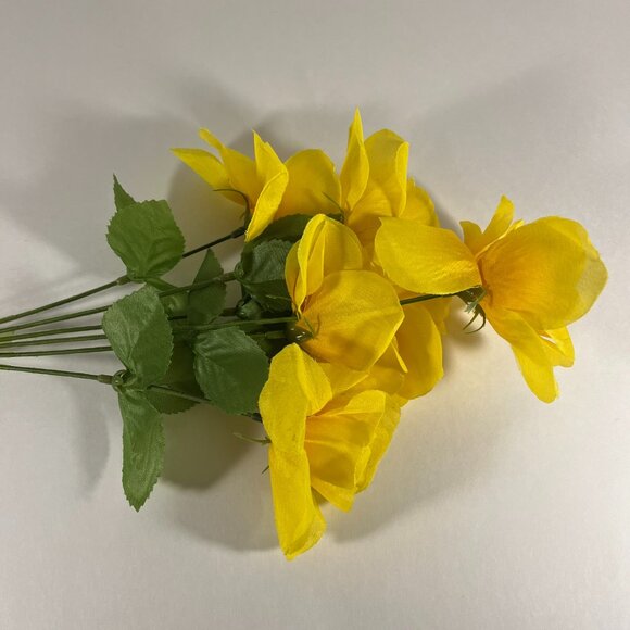 Yellow Roses Fake Flowers Faux Flowers 4 Stems Included NWOT - Picture 2 of 3